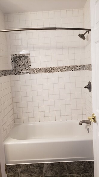Bath - 607 N 1st Ave