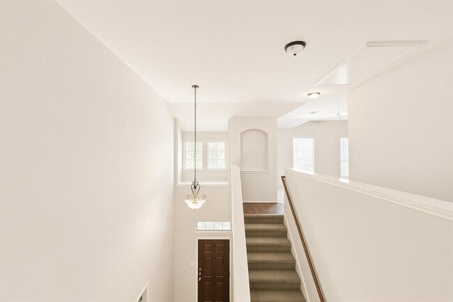Building Photo - 1132 Alexandria Way