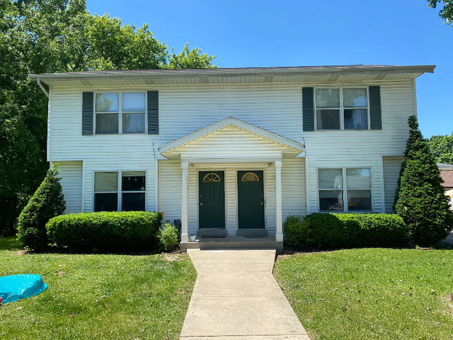 Primary Photo - 245 Rivera Dr