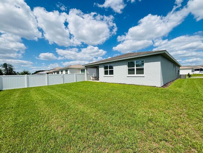Building Photo - Calesa Township Sorrel Glen - Beautiful Home 4/3/2 2011 sqft ***Won't Last***