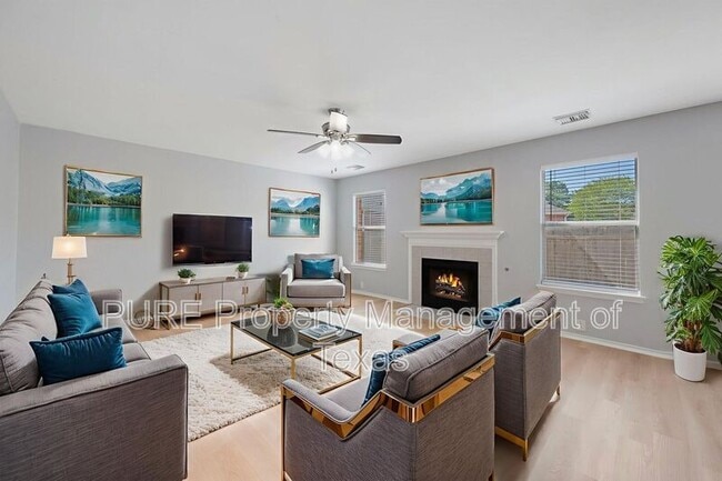 Building Photo - 906 Low Brim Cove