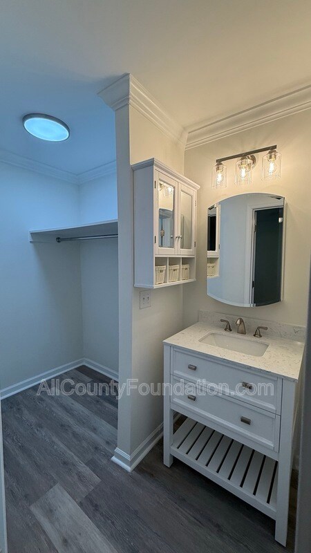 Building Photo - 123 Woodduck Dr