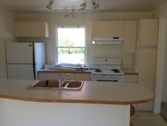 Interior Photo - Harrison Court