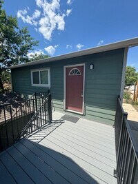 Building Photo - 2227 Arapahoe Ave