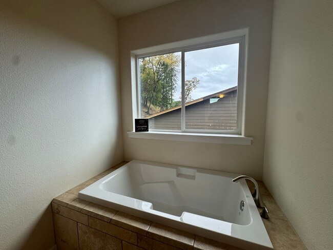 Building Photo - Brand new 3 bedroom 2 bath home in 55+ Community