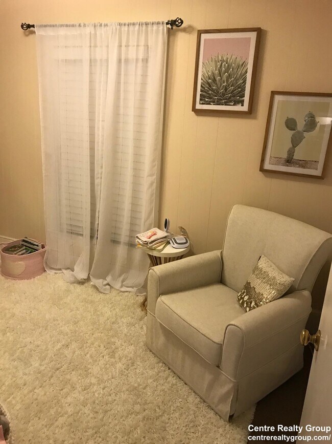 Building Photo - 122 Chestnut St