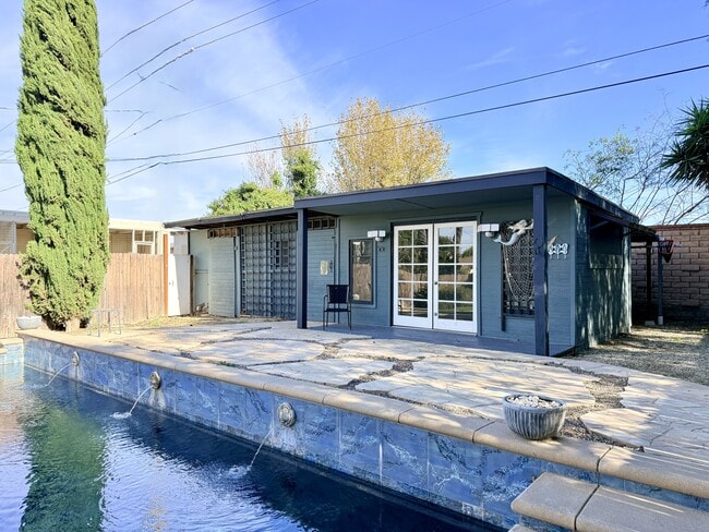 Building Photo - 4832 Maureen Ln