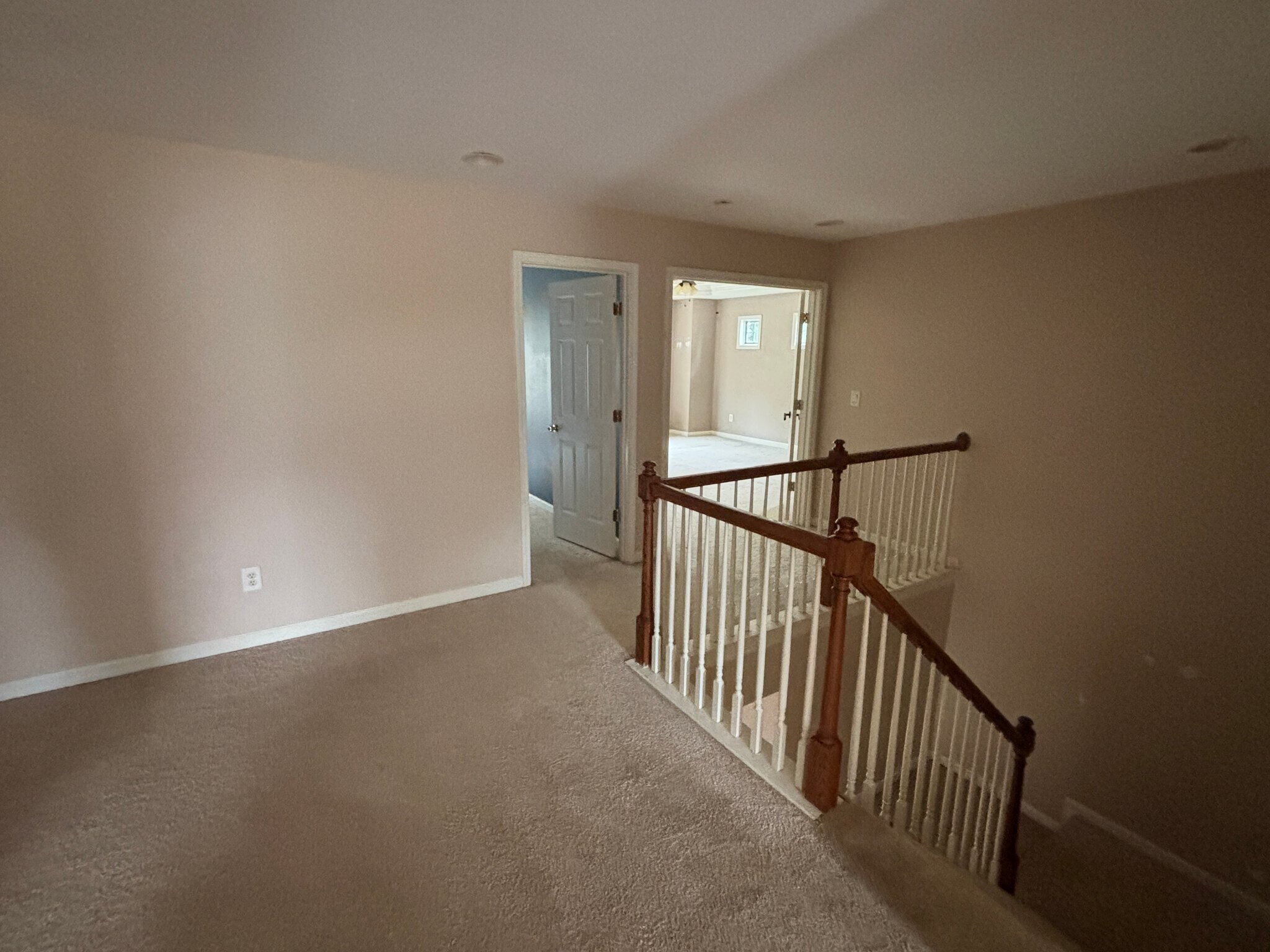 Building Photo - 488 Musical Ct