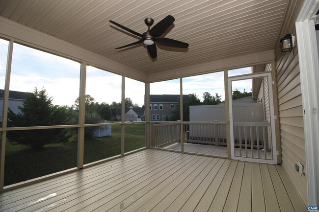 Building Photo - 121 Bryant Dr