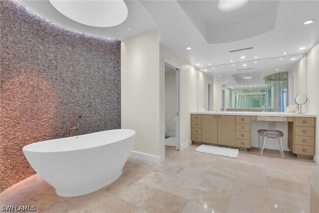 Building Photo - 9811 Gulf Shore Dr
