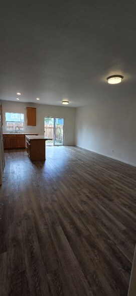 Building Photo - 18549 SW Takena Ct