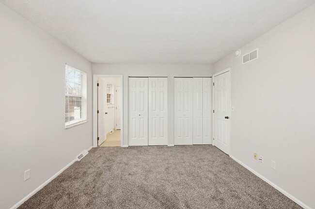 Building Photo - WESTWOOD - Spacious 3 bed 2.5 ba 2 car garage
