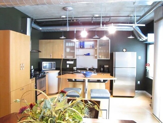 Primary Photo - Urban One-Bedroom Loft in the heart of LoDo