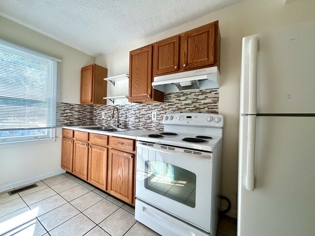 Building Photo - 4707 Grassy Creek Rd