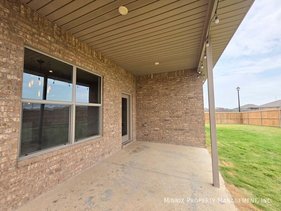Building Photo - 6801 Ranch Ave.