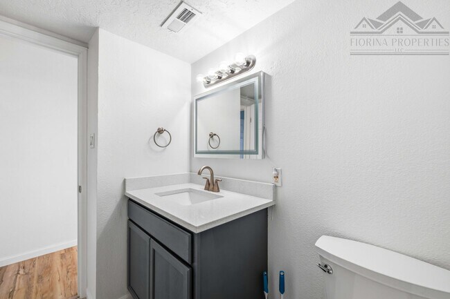 Building Photo - 1468 Acequia Borrada