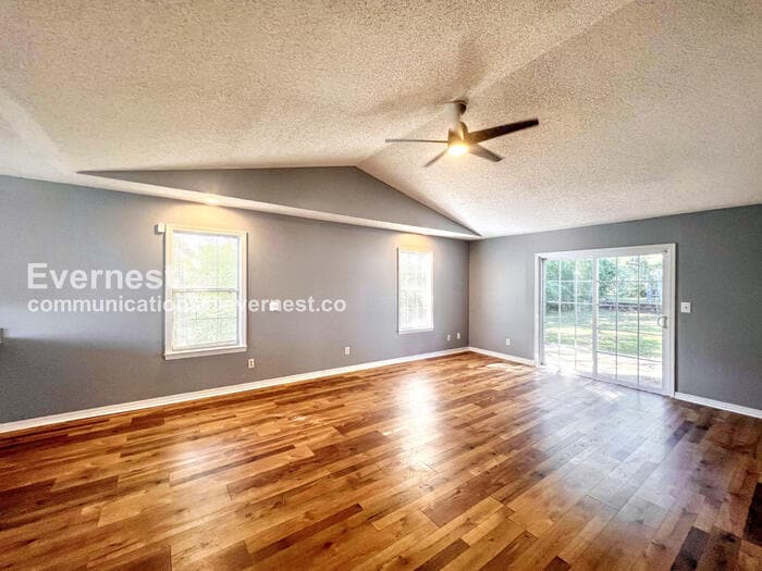 Building Photo - 6 Joel Ln