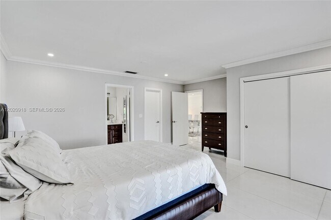 Building Photo - 4662 NW 99th Ave