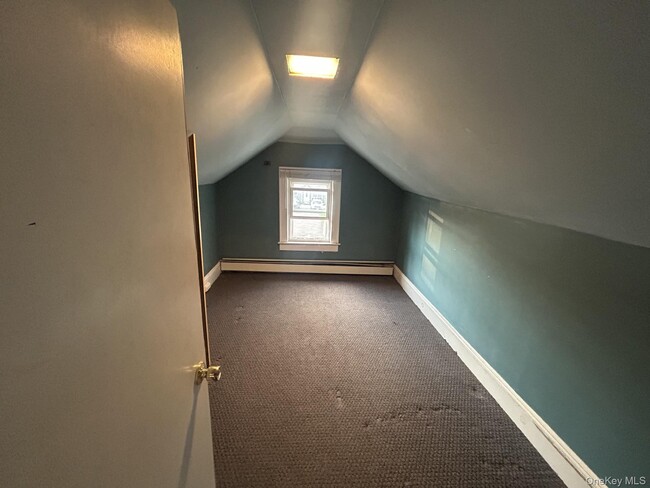 Building Photo - 76 Robinwood Ave