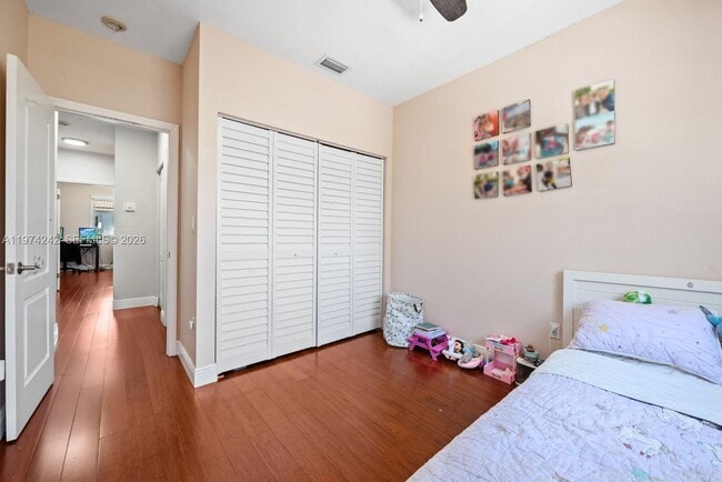 Building Photo - 930 SW 147th Ct