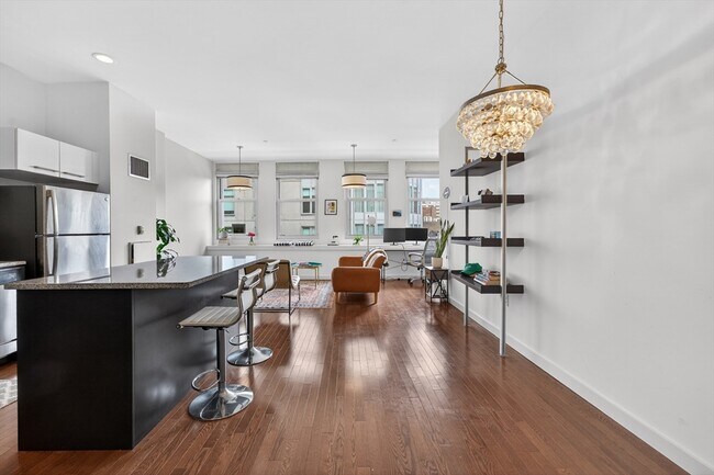 Building Photo - 88 Kingston St