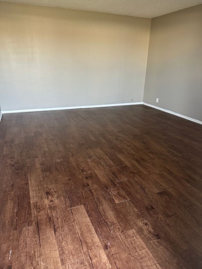 Building Photo - Brookview Duplexes "Where Peaceful Living ...