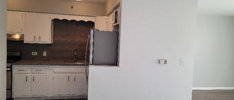 Building Photo - 2801 N 73rd Ct