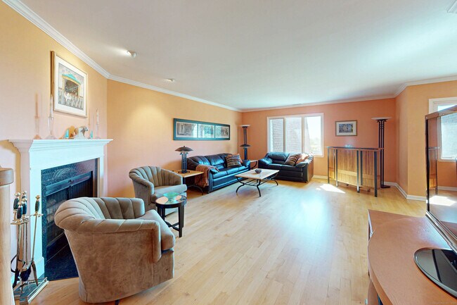 Building Photo - 61 Seaview Ave