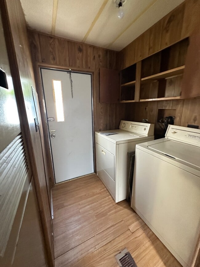 Building Photo - 3107 Switzer Rd