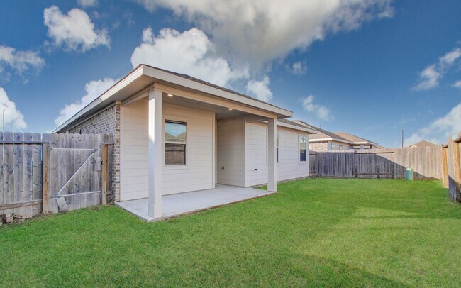 Building Photo - 8426 Beacon Bay Cir