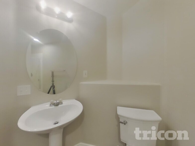 Building Photo - 6754 Cinnabar Coast Ln