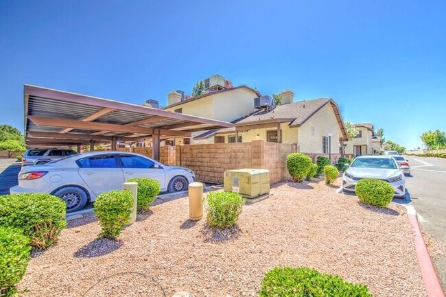 Building Photo - Beautiful 2 Bedroom Condo in Gilbert