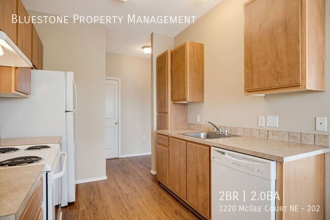 Building Photo - 1220 Mcgee Ct NE