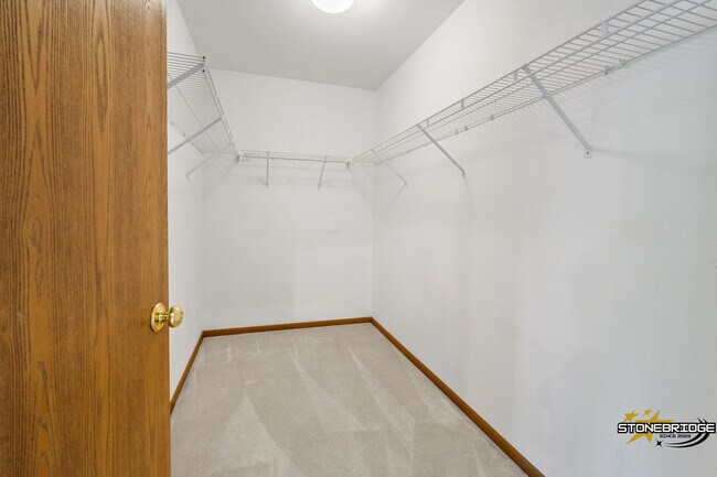 Building Photo - 260 Shipland Dr
