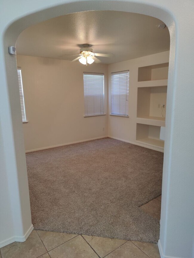 Building Photo - Great Location in Clovis !