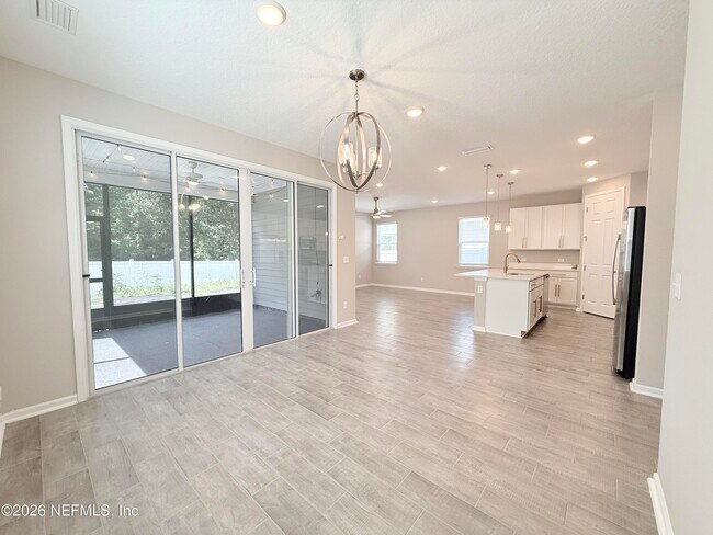 Building Photo - 878 Cedar Slough Dr