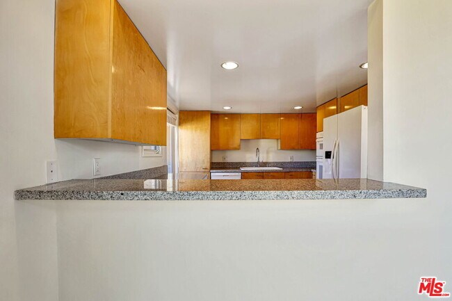 Building Photo - 811 21st St