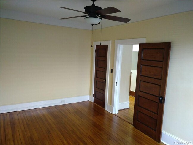 Building Photo - 262 NY-32