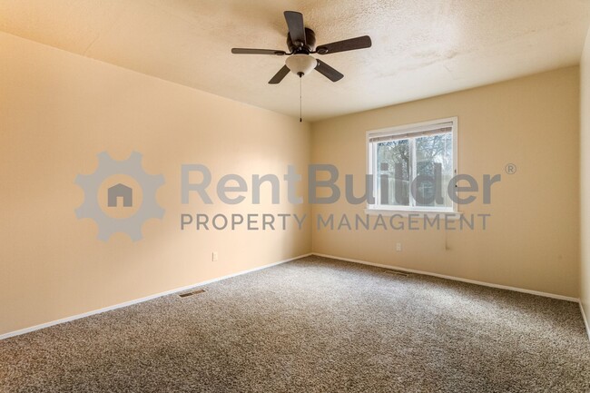 Building Photo - !!!PRICE IMPROVMENT!!! CALL US TODAY AT (5...