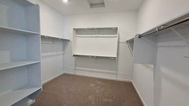 Building Photo - 15988 W Desert Spoon Dr