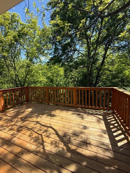 Building Photo - 2640 Ridgecrest Ln