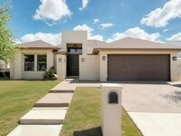 Building Photo - 3909 Ivana Ct