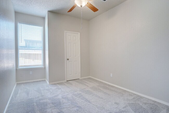 Building Photo - Beautiful Newly Remodeled Home in Eagle Mountain ISD!