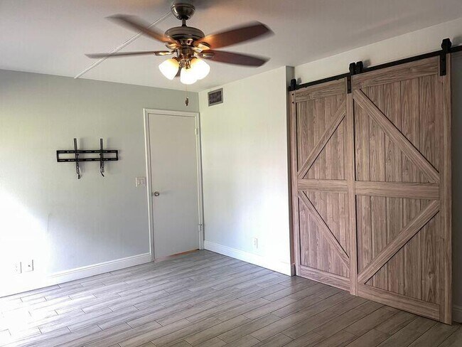 Building Photo - 2800 Fiore Way