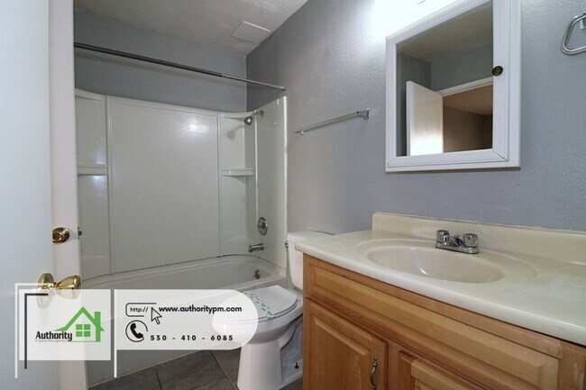Building Photo - 965 Jamieson Ct