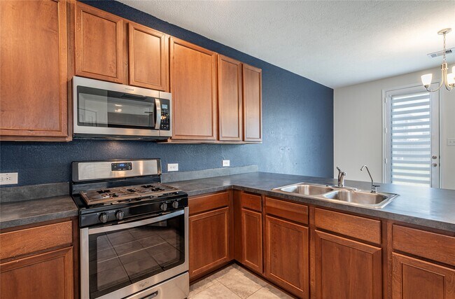 Building Photo - 17214 Texas Willow Dr