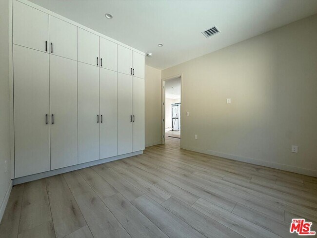 Building Photo - 7342 Forbes Ave