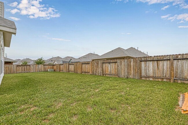 Building Photo - 3618 Hera Dr