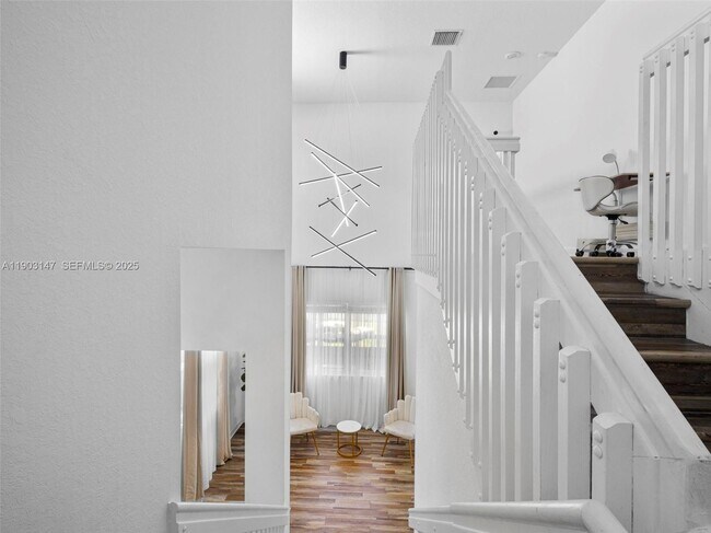 Building Photo - 1411 SE 26th Rd