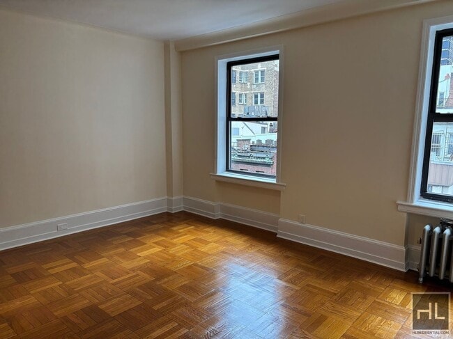Building Photo - 55 W 55th St